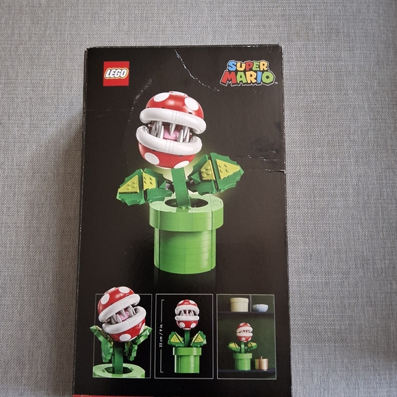 LEGO Super Mario Piranha Plant - Red, Green, White - Picture 3 of 10